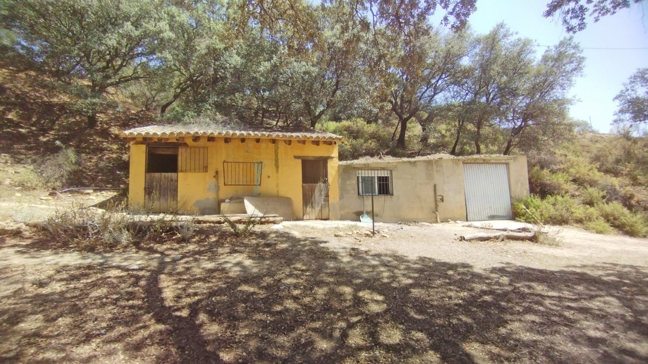 2334 Andalusien, Ronda, Finca mit 2 Häusern, 2 Pools zu verkaufen