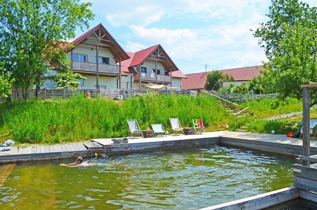 2347 Österreich, Burgenland, Jennersdorf - Aparthotel, Mehrfamilienhaus mit Offenstall zu verkaufen