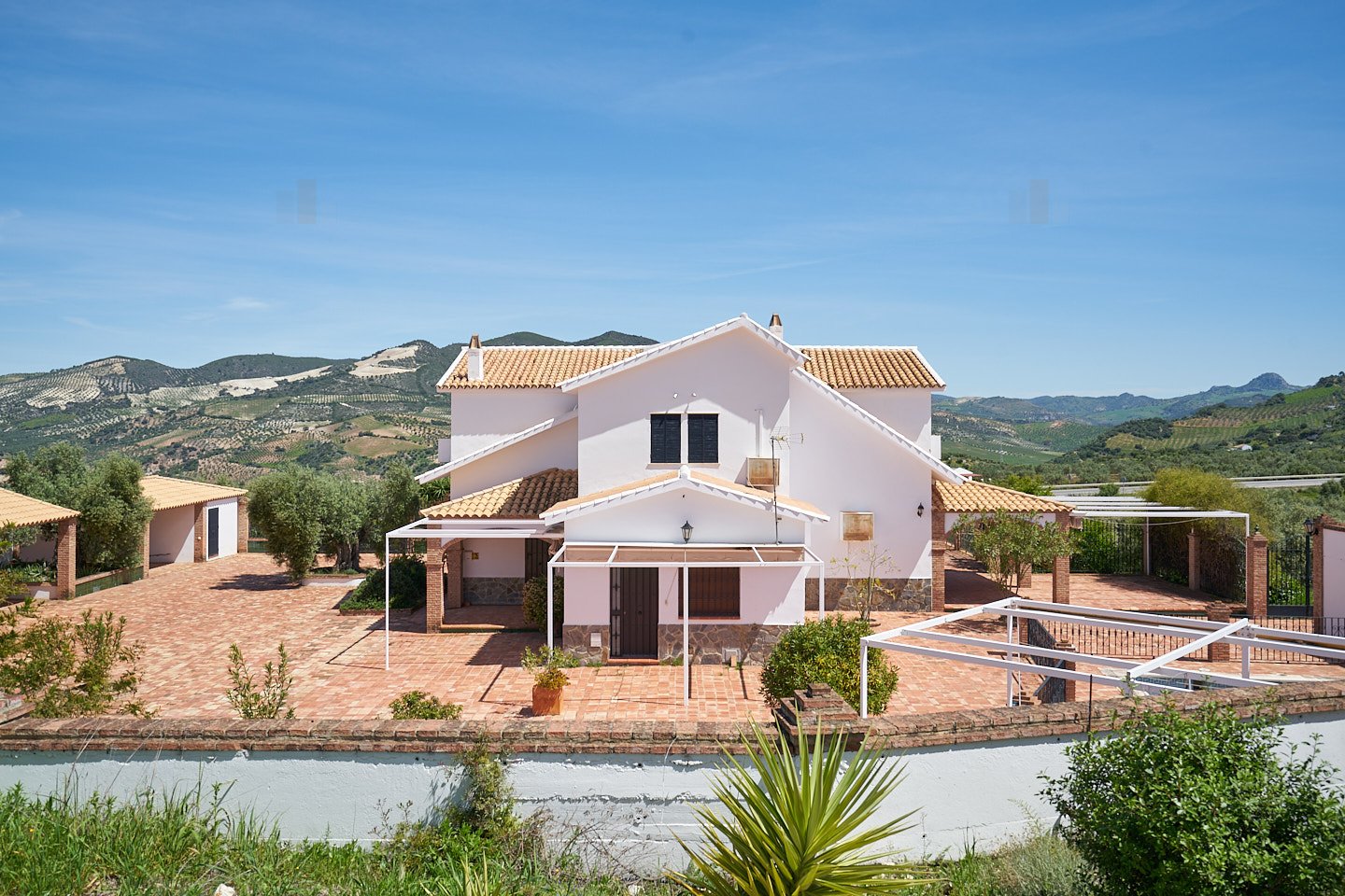 Andalusien, Provinz Cadiz, Olvera - gepflegte Finca mit Pool und Weitblick Andalusien, Provinz Cadiz, Olvera - gepflegte Finca mit Pool und Weitblick